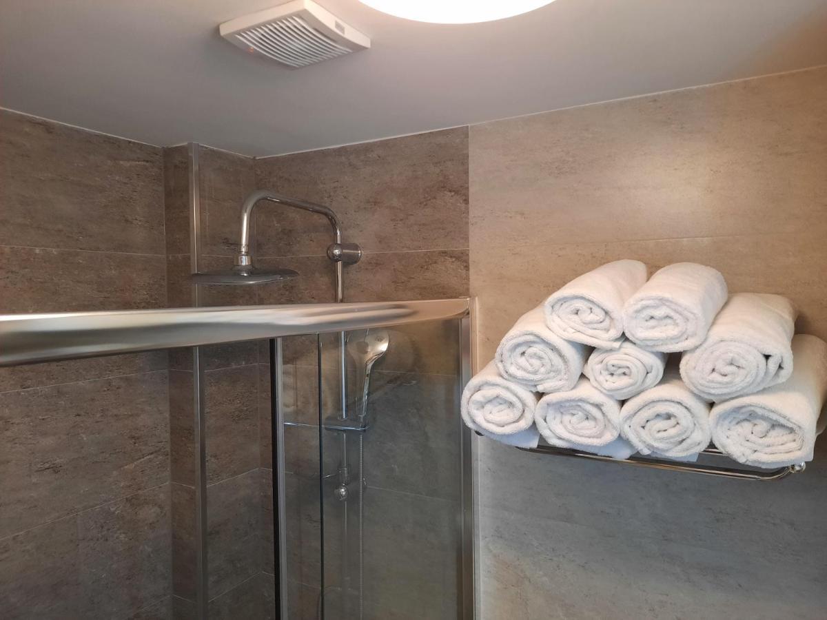 Avenue Apartment Priştine Dış mekan fotoğraf